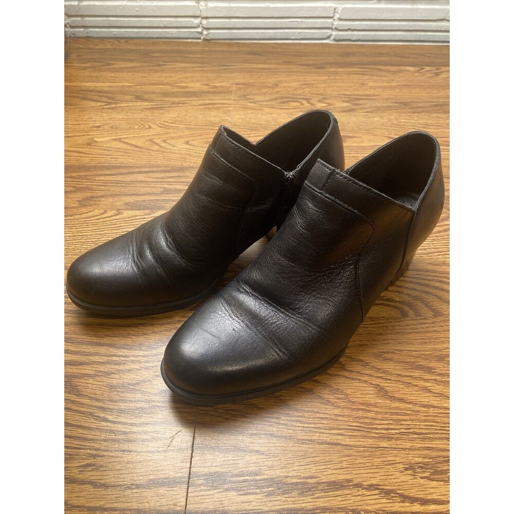 Born Caley Leather Booties Womens 8.5M Dark Brown‎ Stacked Heel